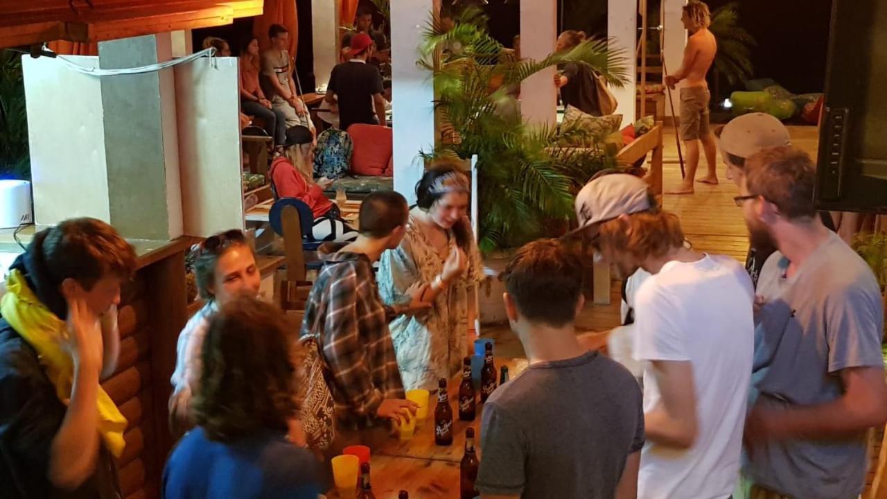Hostel Mamallena Bocas Del Toro (Adults Only) Екстер'єр фото